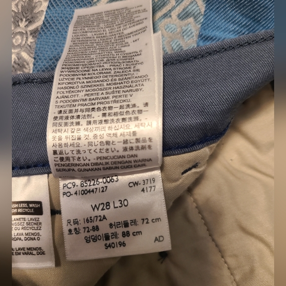 Levi’s XX Chino Standard Taper Stretch Pants - Picture 9 of 10